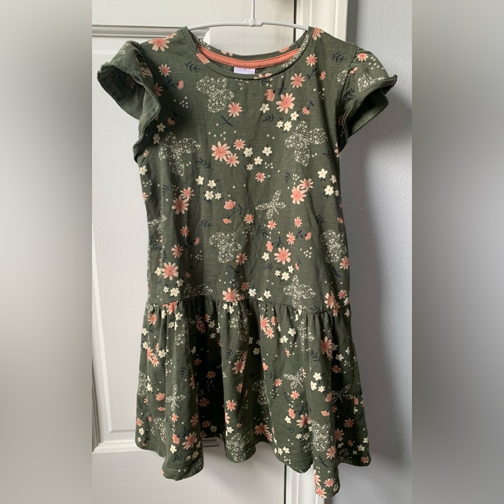 Beautiful Floral Summer Dress Size 5-6yrs